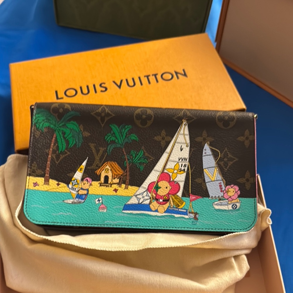 LV LE Felice Pochette